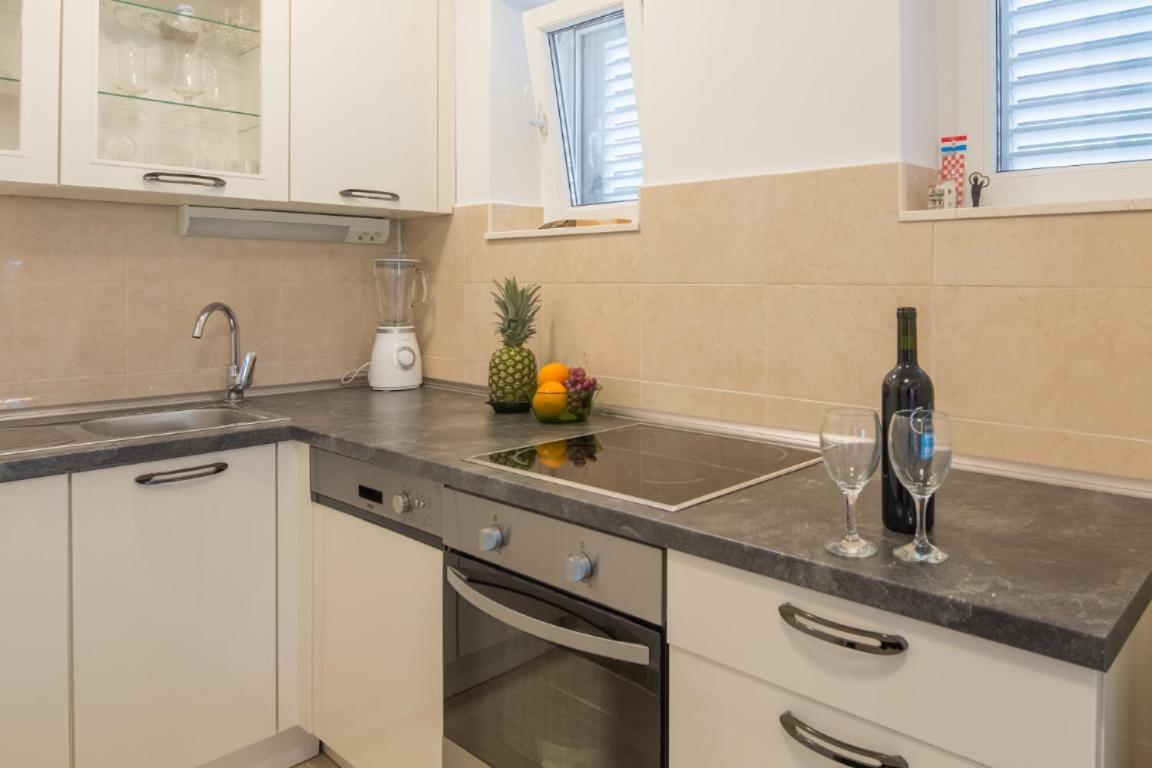 Apartment Pepica Trogir Exteriör bild