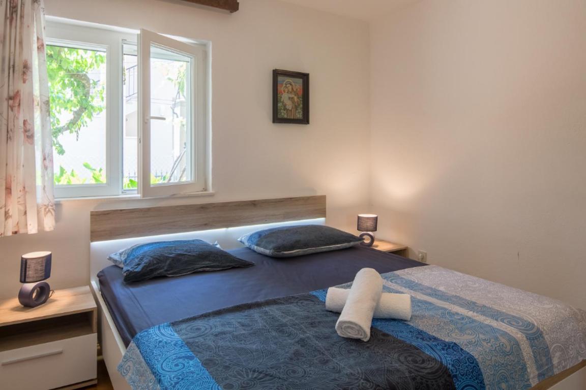 Apartment Pepica Trogir Exteriör bild