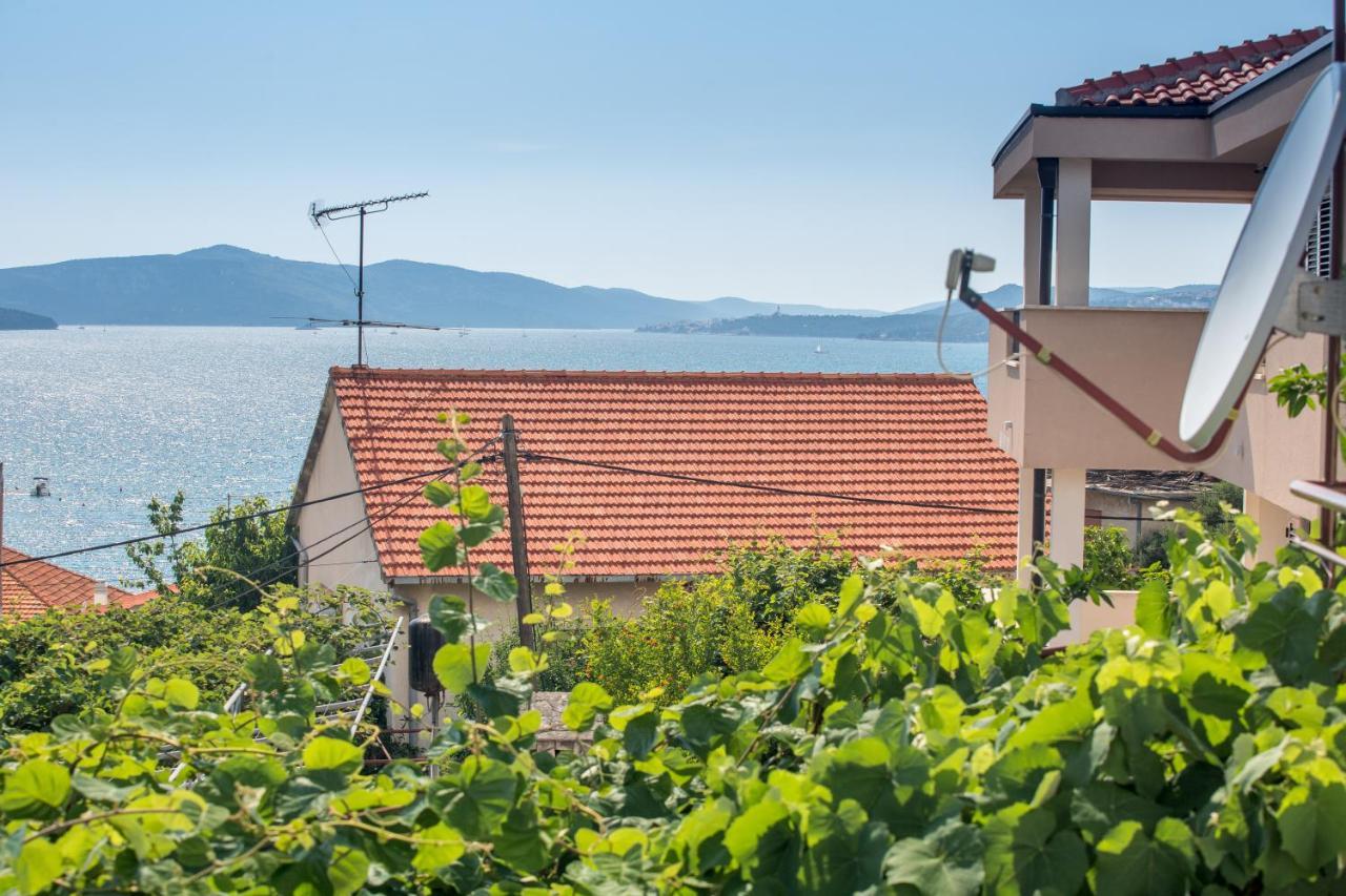 Apartment Pepica Trogir Exteriör bild