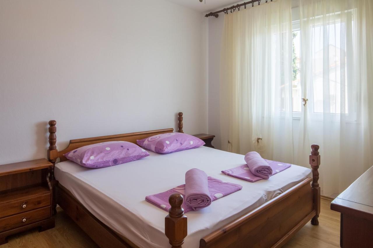 Apartment Pepica Trogir Exteriör bild